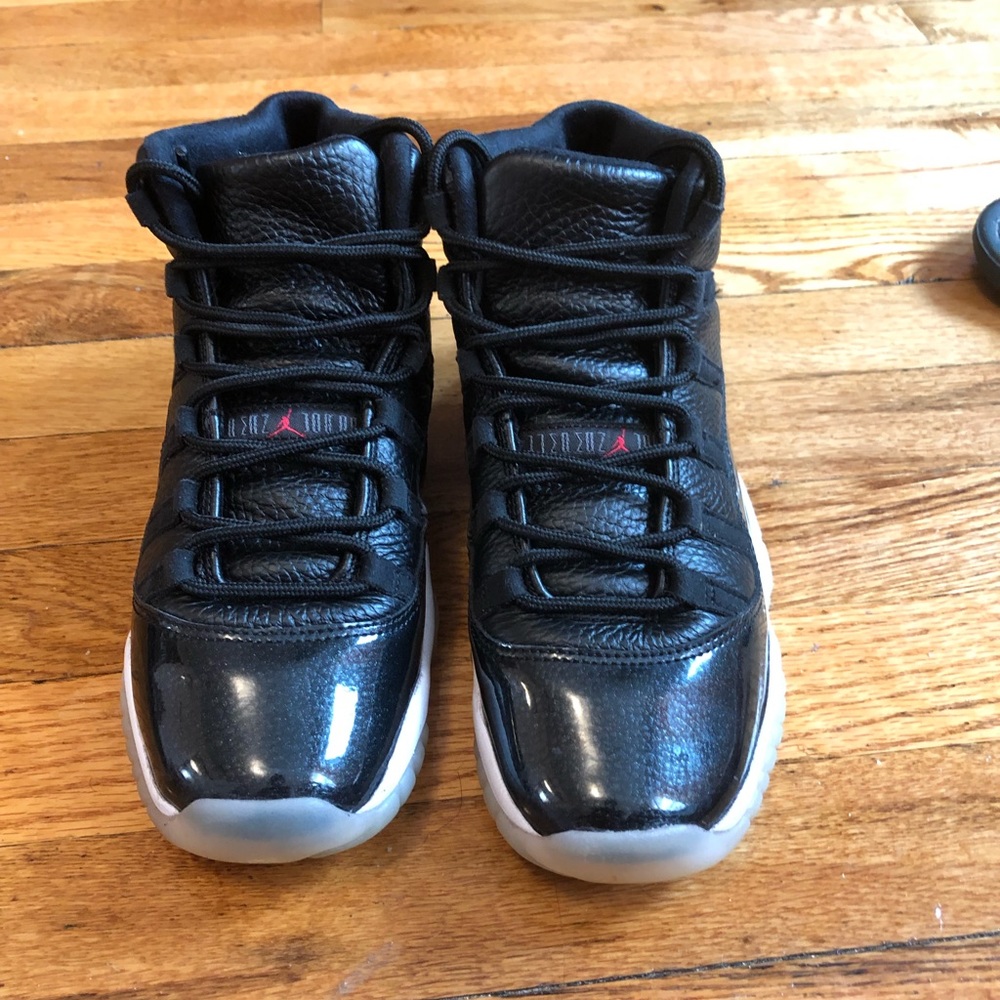 Jordan 72-10s size 5.5y